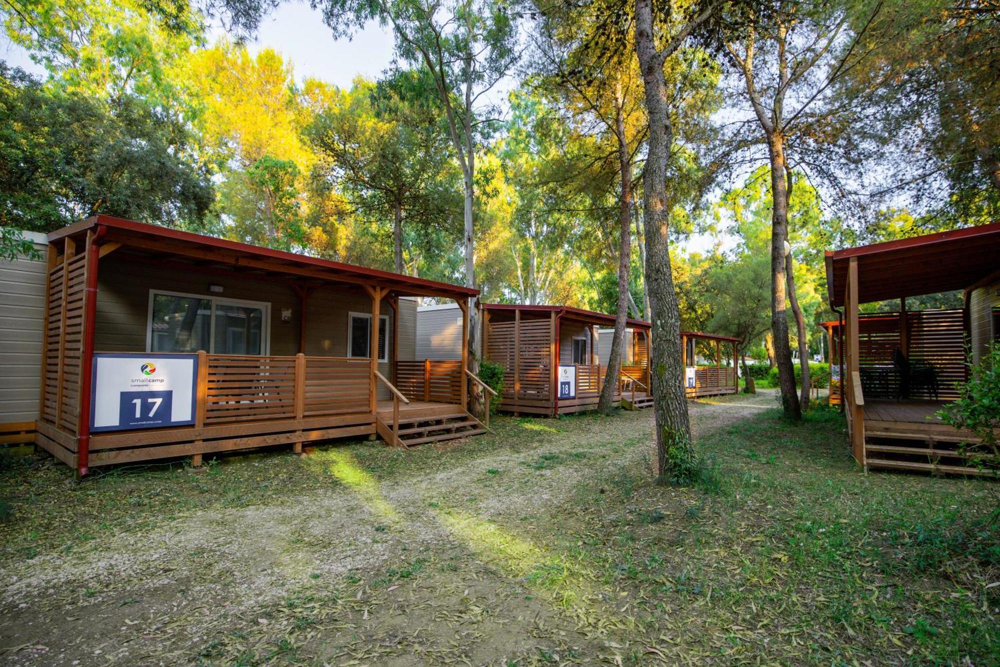 Small Camp Baia Domizia Kr Vip Full Service Exterior foto